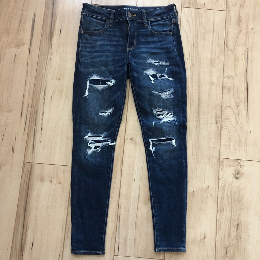American Eagle Patch Distressed Stretch Jeans